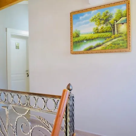 Oazi House Apartament *