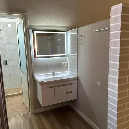 Oazi House Apartament *