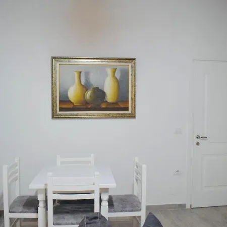 아파트 Oazi House Vlorë