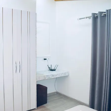 Oazi House 아파트 *